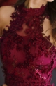 Wieczorowa bordowa długa sukienka zdobiona gipiurową koronką - Kwiatami 3D