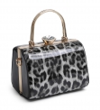 Stylowa torebka lakierowany kuferek z leopardzie cętki