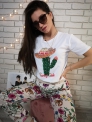 Biały t-shirt damski z kaktusem zdobionym cekinami i kryształkami