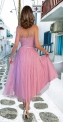 Różowa elegancka sukienka midi z koronką w talii m418