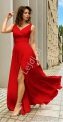 Czerwona sukienka wieczorowa o wysmuklającym kroju m395