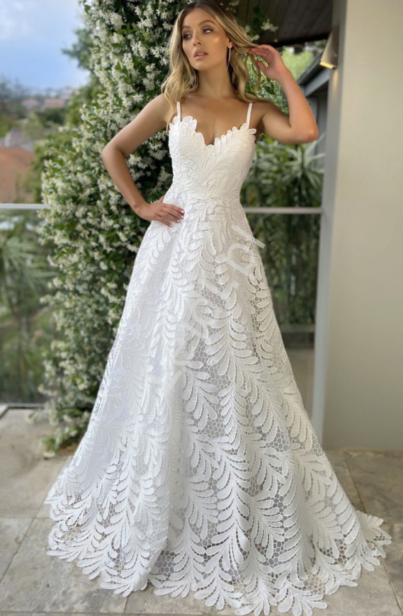 Zjawiskowa suknia ślubna z koronki, Francuska sukienka ślubna