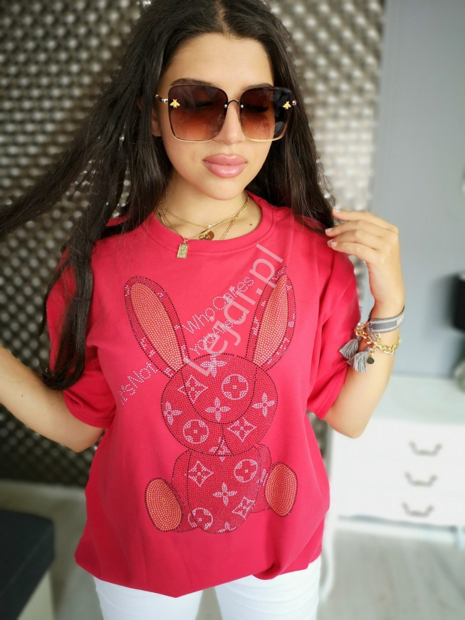 T-shirt damski czerwony z kryształkowym królikiem Who Cares