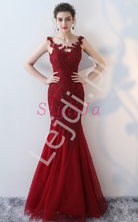 Czerwona sukienka syrenka z koronką