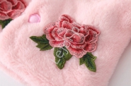 Różowa kurteczka puszysty miś z różami haftowanymi