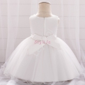 Biała sukienka dla dziewczynki, z motylkami 899